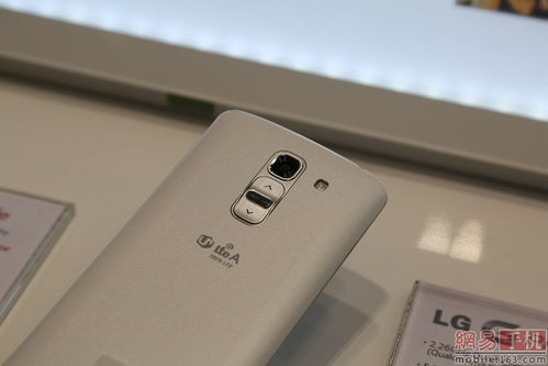 MWC 2014 LG Pro 2真机图赏 简约设计与实用功能的融合